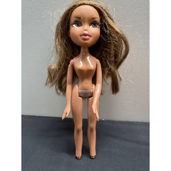Bratz Doll Yasmin 2001 MGA 8.5" Vintage Collectible Nude Doll Brown Hair & Eyes - Picture 1 of 8